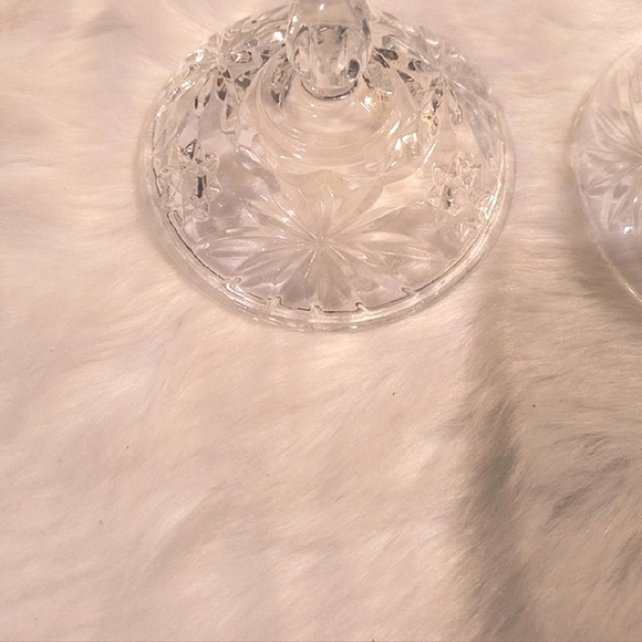 Elegant Vintage Crystal Candy Dish - Picture 4 of 4